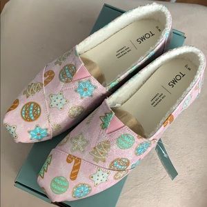 NWT Holiday Toms Alpargatas